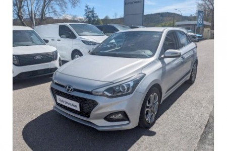 HYUNDAI - i20