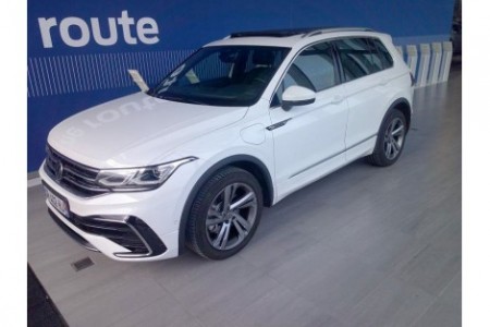 VOLKSWAGEN - Tiguan