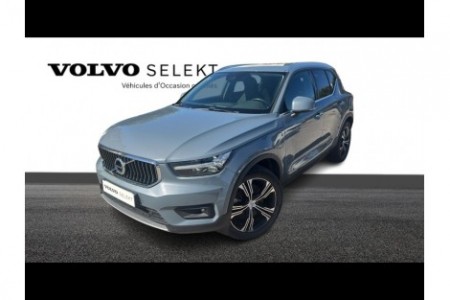 VOLVO - XC40