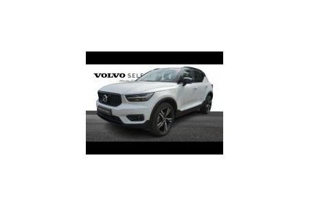 VOLVO - XC40