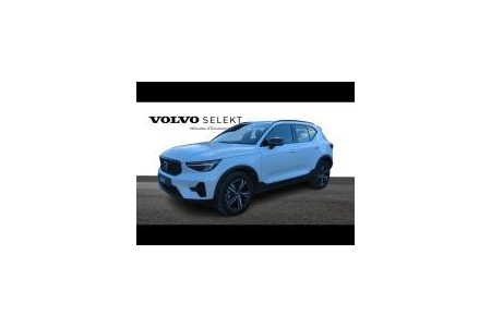 VOLVO - XC40