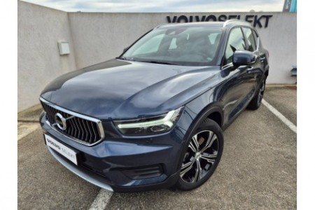 VOLVO - XC40